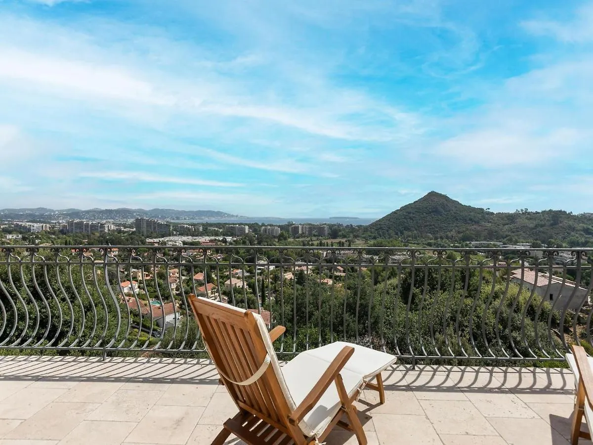 Magnificent Villa With Private Pool Mandelieu